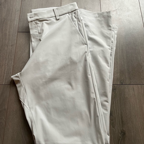 Commission Classic-Fit Pant 37" Warpstreme - Picture 9 of 12